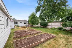 14587 Blue Skies St, Livonia, MI 48154 - Photo 23
