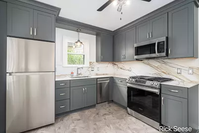 2344 Madison Avenue SE, Grand Rapids, MI 49507 - Photo 13