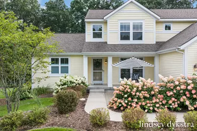 4238 Oak Timbers Drive NE, Grand Rapids, MI 49525 - Photo 3