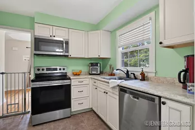 415 Hastings Street, Allegan, MI 49010 - Photo 7