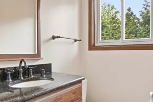 34357 Munger Dr, Livonia, MI 48154 - Photo 23