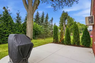 34357 Munger Dr, Livonia, MI 48154 - Photo 55