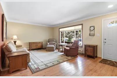 34357 Munger Drive, Livonia, MI 48154 - Photo 7
