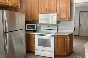 226 Cherokee St, Battle Creek, MI 49014 - Photo 11