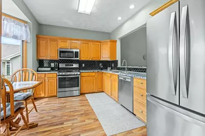 203 Canterbury Park, Battle Creek, MI 49015 - Photo 5