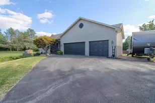 4952 Elmers Turn, Pinckney, MI 48169 - Photo 3