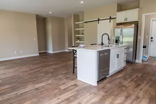 8463 Oak Shade Cir, Davison, MI 48423 - Photo 15