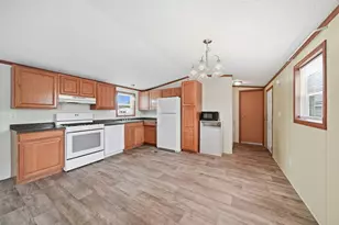 181 Newbury, Adrian, MI 49221 - Photo 9