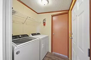 181 Newbury, Adrian, MI 49221 - Photo 11
