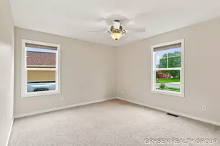 7483 Medinah Dr, Hudsonville, MI 49426 - Photo 17