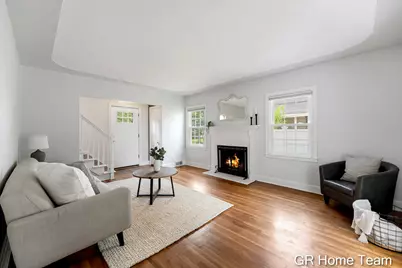 2138 Houseman Avenue NE, Grand Rapids, MI 49505 - Photo 7