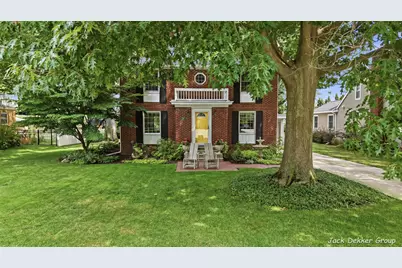445 W Lawrence Avenue, Zeeland, MI 49464 - Photo 3