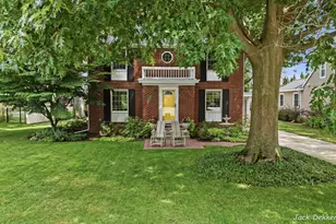 445 W Lawrence Ave, Zeeland, MI 49464 - Photo 3