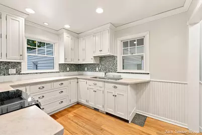 445 W Lawrence Avenue, Zeeland, MI 49464 - Photo 15