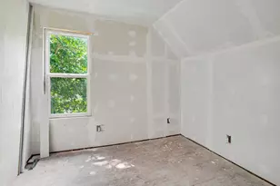 102 Worden Ave, Kalamazoo, MI 49048 - Photo 15