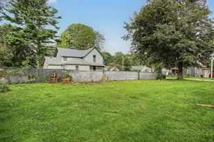 808 Jones St, Marshall, MI 49068 - Photo 25