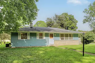 808 Jones St, Marshall, MI 49068 - Photo 1