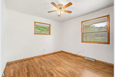 808 Jones Street, Marshall, MI 49068 - Photo 15