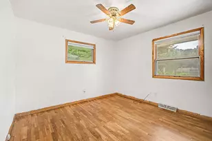808 Jones St, Marshall, MI 49068 - Photo 15