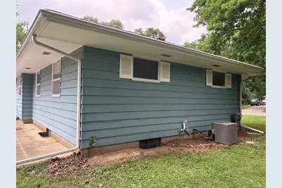 808 Jones Street, Marshall, MI 49068 - Photo 3