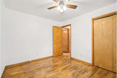 808 Jones Street, Marshall, MI 49068 - Photo 11