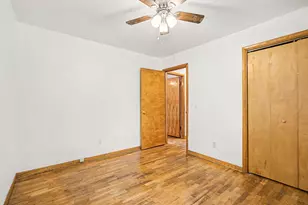 808 Jones St, Marshall, MI 49068 - Photo 11