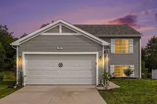 970 View Pointe Dr, Middleville, MI 49333 - Photo 3