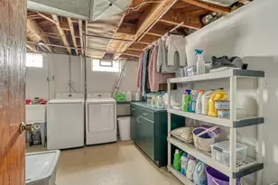 214 Cleveland St, Trenton, MI 48183 - Photo 21