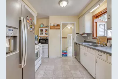 214 Cleveland Street, Trenton, MI 48183 - Photo 7