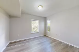 2767 S Knightsbridge Cir, Ann Arbor, MI 48105 - Photo 15