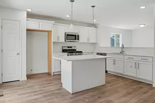 5066 Buxton Trl, Kalamazoo, MI 49009 - Photo 9