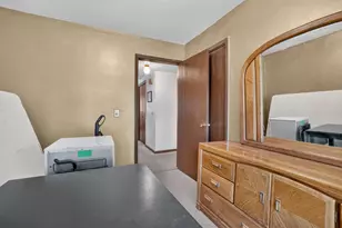 199 E 34th St, Holland, MI 49423 - Photo 19