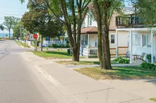 307 Park St, Saint Joseph, MI 49085 - Photo 1
