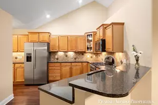 1033 Bridge Crest Dr SE, Ada, MI 49301 - Photo 9
