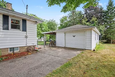 222 Woodrow Street, Fremont, MI 49412 - Photo 3