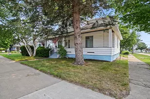 511 W Ludington Ave, Ludington, MI 49431 - Photo 5