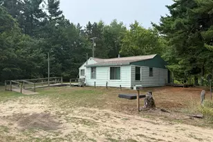4048 Cloverville Rd, Fruitport, MI 49415 - Photo 5