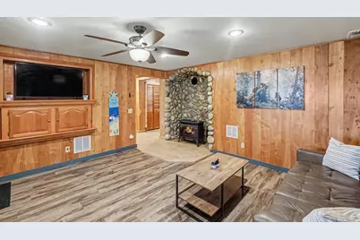8215 S Island View Drive, Newaygo, MI 49337 - Photo 27