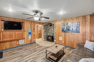 8215 S Island View Dr, Newaygo, MI 49337 - Photo 27