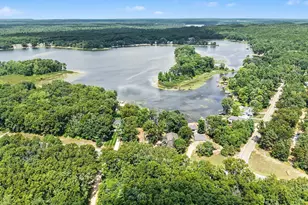 8215 S Island View Dr, Newaygo, MI 49337 - Photo 43