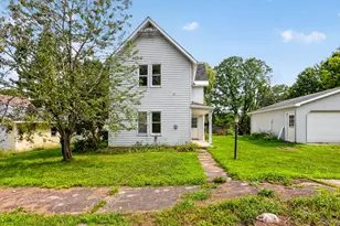 209 Underwood Ave, Leroy, MI 49655 - Photo 3
