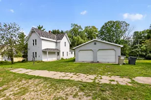 209 Underwood Ave, Leroy, MI 49655 - Photo 5