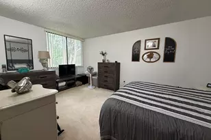 135 Balmoral Ct, Kalamazoo, MI 49006 - Photo 11