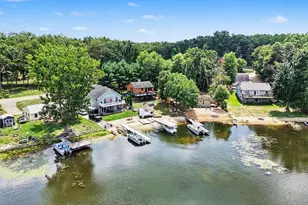 8221 S Island View Dr, Newaygo, MI 49337 - Photo 17