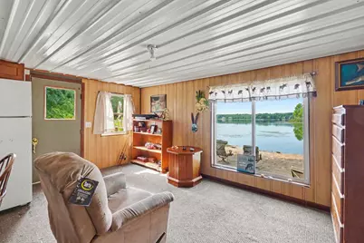 8221 S Island View Drive, Newaygo, MI 49337 - Photo 7