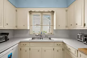 815 Eastfield Dr, Battle Creek, MI 49015 - Photo 9