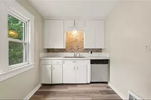 1107 11th St NW, Grand Rapids, MI 49504 - Photo 11
