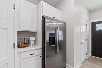 2104 Sherwood Avenue, Holland, MI 49423 - Photo 13