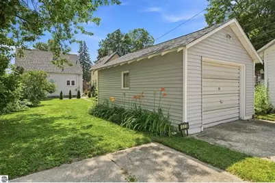 521 E Chapin Street, Cadillac, MI 49601 - Photo 41