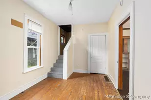 1106 Alpine Ave NW, Grand Rapids, MI 49504 - Photo 17